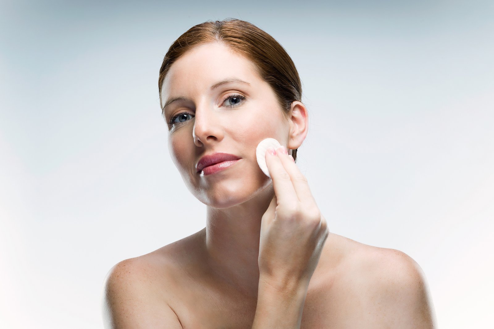 The “Spring Clean” for Your Skin: Refreshing Your Canvas for 2026